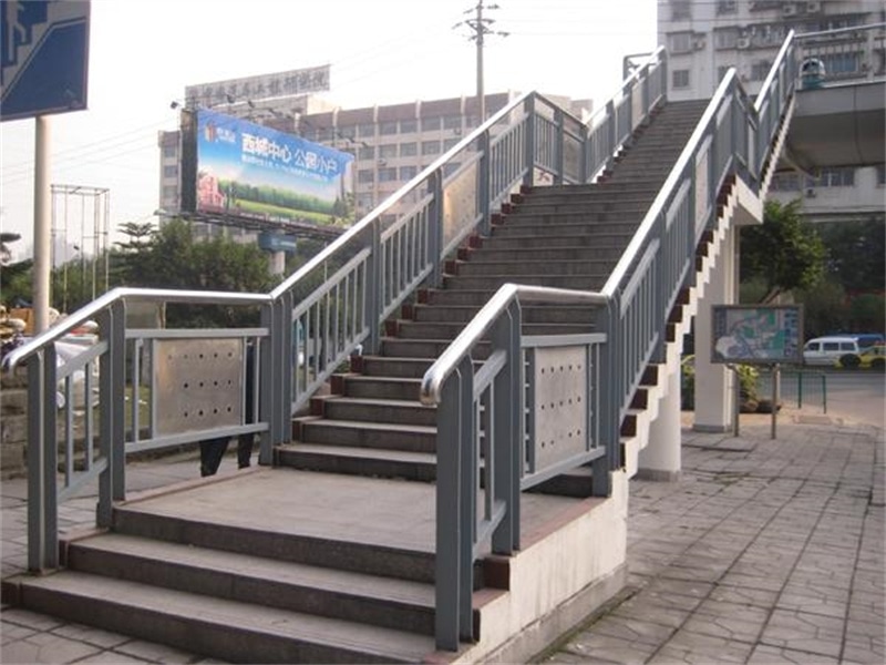 天橋護(hù)欄